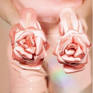 BNIB She Is Cheval Afternoon Teacakes Pink Floral Satin Sandals